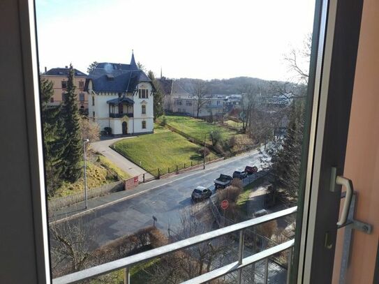 frisch sanierte 1-Zimmer Wohnung in ruhiger, aber zentrumsnaher Lage in Crimmitschau, 2. OG
