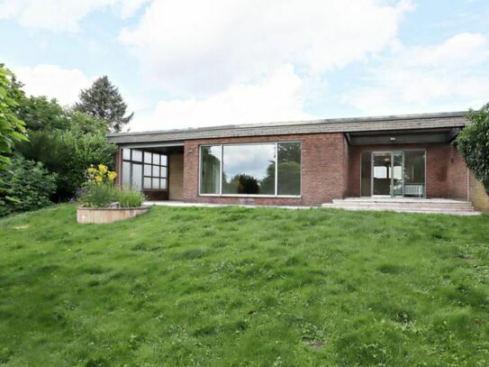 Familienfreundlicher Bungalow Nähe St. Georges Schule in Duisburg-Rahm