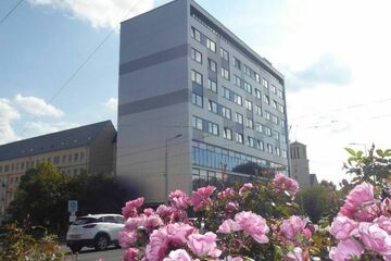 wohnen im Kopfhaus... 4 Zimmer Maisonette Wohnung mit Wintergarten und traumhaften Weitblick über Plauen