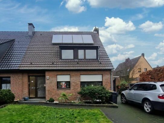 Tolle Wohnung im Zweifamilienhaus mit großer Dachterrasse, Viersen-Dülken, ab 01.09.2024