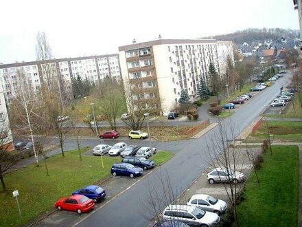 Top - Nur für 8,5-fache Jahresmiete - Sanierte 3 - Raumwohnung + Balkon, inkl. Stellpl. bei Zwickau