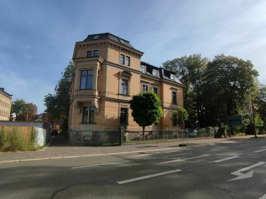 +++ tolles, großes Büro in schöner Villa +++