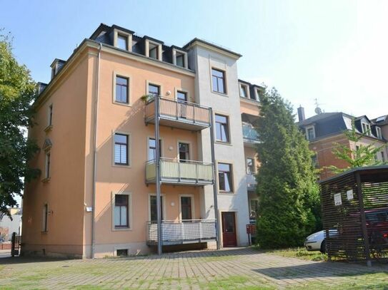 3-Raum ETW im schönen Blasewitz - Balkon, Carport, Parkett, Wintergarten, EBK