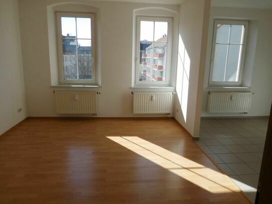 vermietete 2-Raum Wohnung mit Balkon und Einbauküche in Plauen