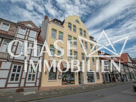 Zentrales Acht-Parteien-Wohn-/Geschäftshaus - Vermieten inmitten der Hamelner Innenstadt!