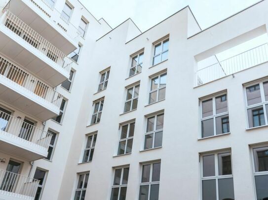 Traumhafte 3-Zimmer-Wohnung mit Balkon im Palais Auguste * EBK möglich! * Stellplatz * ab 01.12.2024