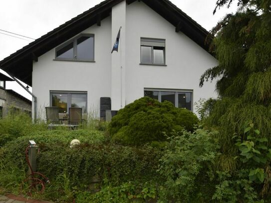 Zweifamilienhaus in Muscheid inkl. PV-Anlage