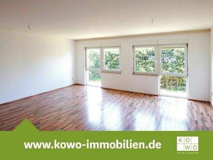 Renovierte 1-Zimmer-Wohnung mit Laminat und Blick ins Grüne!