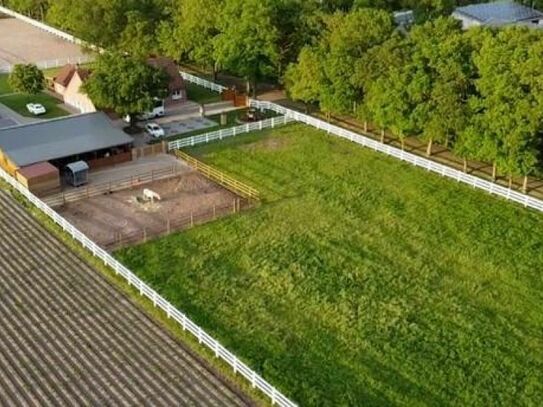 Pferdehof zu verkaufen im Emsland – Schicke Ranch mit gehobenem Wohnkomfort!