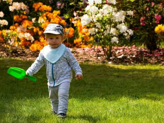 Großzügige Doppelhaushälfte in ruhiger Lage, hier können ihre Kinder unbesorgt draußen spielen