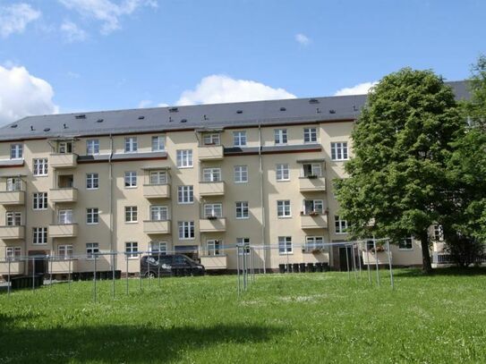 Schöne 2 Raumwohnung mit Balkon