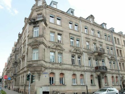 10 Familien-Wohn-Haus im Stil des Neubarocks, in Fürth