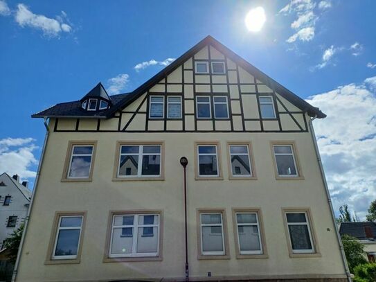 5-Raum-Wohnung mit 2 Balkonen nach Umbau zu vermieten!