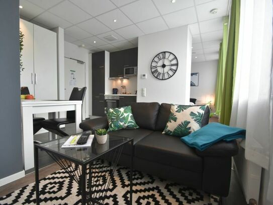1-Zimmer-Apartment für Singles mit Ansprüchen, wohnlich eingerichtet, zentral in Niederrad