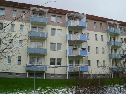 Neu renovierte 2-Raum-Wohnung mit Balkon und bodenebener Dusche!