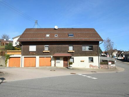 4-FH mit Terrassen, Balkon, Garten, 3 Garagen - Schömberg Zentrum