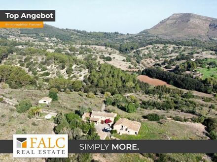 Alte Finca mit 500000 qm weitläufigem Land in Artà