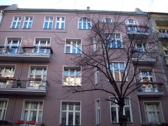 2-zimmer-etagenwohnung-mit-balkon-zur-miete-in-berlin-friedrichshain