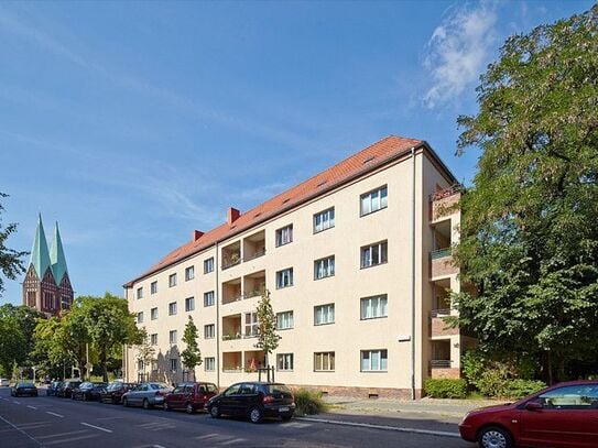 2-zimmer-etagenwohnung-mit-balkon-zur-miete-in-berlin-lichtenberg