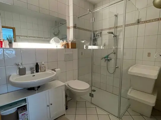 Untermieter in Köln Jan-Jun 2025 gesucht, Koln - Amsterdam Apartments for Rent