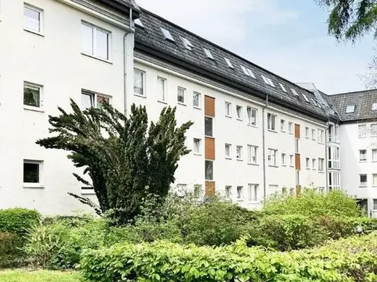 Furnished apartment 2 room apartment 61.48 sqm on the 2nd floor with balcony and bathtub in Berlin-Reinickendorf