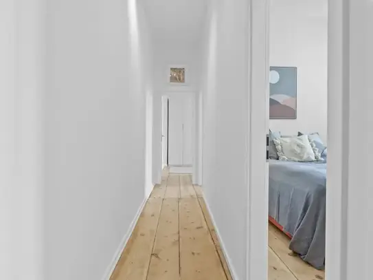 Cosy 5-room flat in the heart of Berlin with good transport links