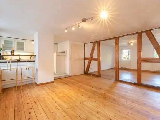 Brilliant Central - Single house with rustic half-timbering and wooden floorboards is looking fo...