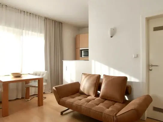 Helles Apartment im beliebten Belgischen Viertel - Video Online – zeitwohnen.de