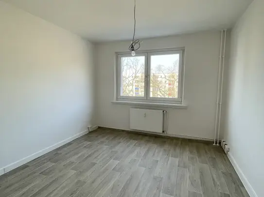 Frisch renovierte 3-Raum Wohnung mit Balkon