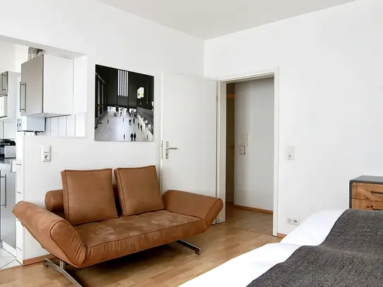 Central place: Apartment mitten im Belgischen Viertel - Video Online – zeitwohnen.de