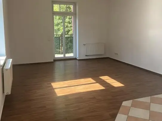 Bezaubernde Wohnung mit schÃ¶nem Balkon, Bad mit Wanne und Dusche!