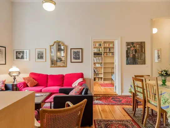 Old (West) Berlin Charm with a Modern Touch: 3-room apartment close to Ku'Damm