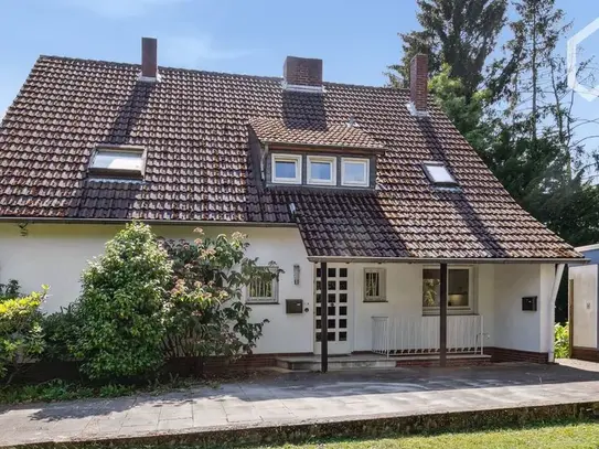 Spacious house with a large garden in the green Cologne-Brück, good connection to the airport, trade fair and city cent…