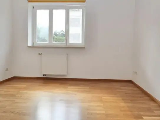 5-Raum Wohnung • Schloßchemnitz • 2 Balkone • modern Wohnen • für die Familie • Tageslichtbad	ID: 3022