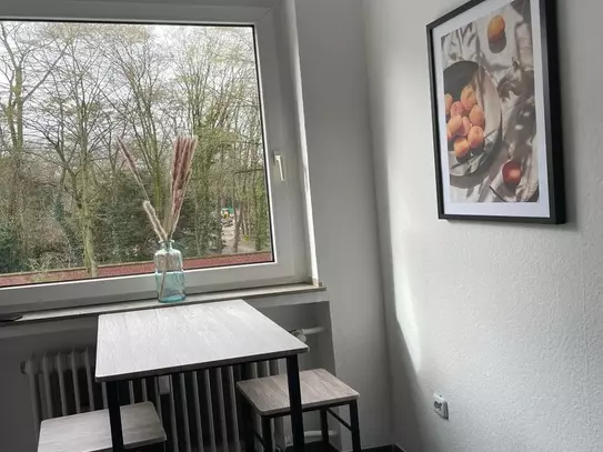 Designer apartment with parking space and king size bed, Koln - Amsterdam Apartments for Rent