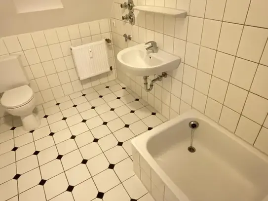 2-Zimmer-Wohnung in Duisburg Ruhrort mit Dusche