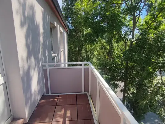 Balkon mit Blick ins Grüne