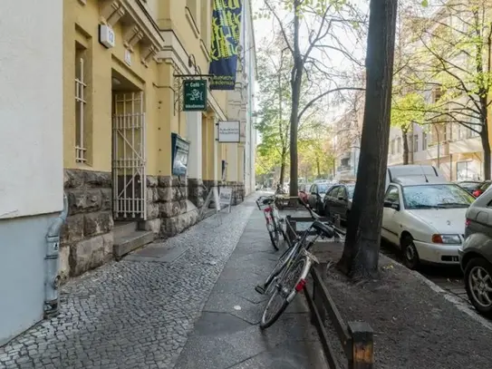 Spacious 2 room apartment in the heart of Kreuzkölln