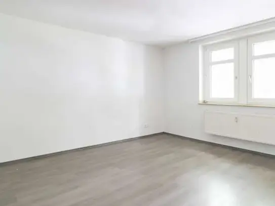 Großzügige 2-Zi.-Wohnung auf 57 m² mit Tageslichtbad!