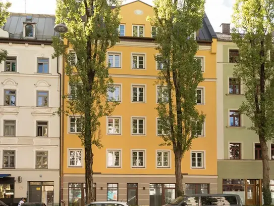 Ensuite single bedroom in a 3-bedroom apartment