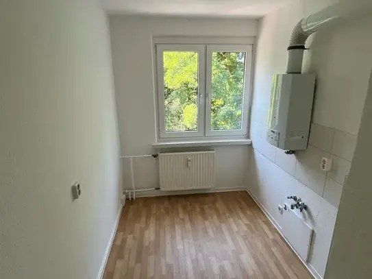 *Bezugsfertige 3-Raum-Wohnung mit Balkon im Grünen!