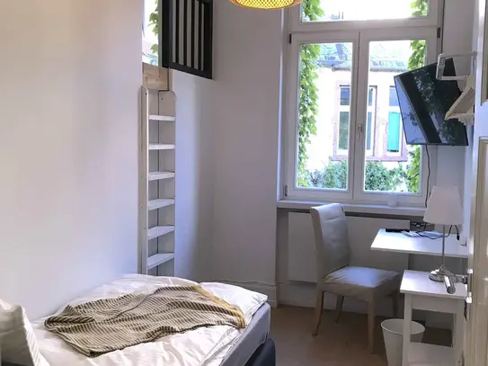 SHARED FLAT: Pretty & charming flat located in Frankfurt am Main