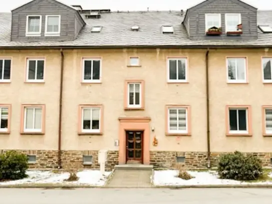 Gemütliche 3-Raum-Wohnung im 1. Obergeschoss - Thermalbad Wiesenbad!!