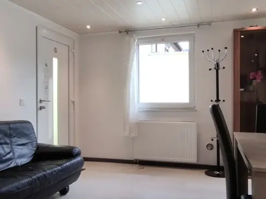 3-room penthouse apartment near airport, Koln - Amsterdam Apartments for Rent