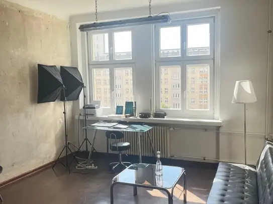 Bright and spacious 2-room apartment right by Frankfurter Tor., Berlin - Amsterdam Apartments for Rent