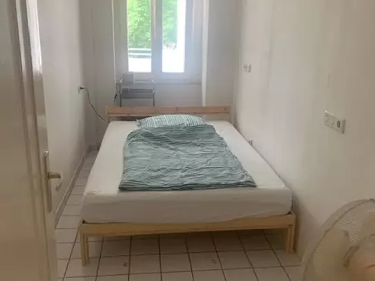 Small 2-room flat in Cologne/Nippes