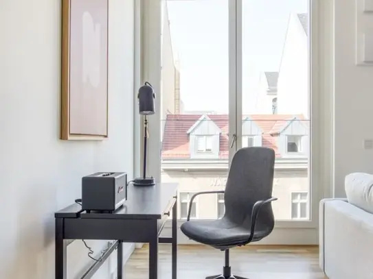 Gorgeous Mitte 1BR with Apple Store in building