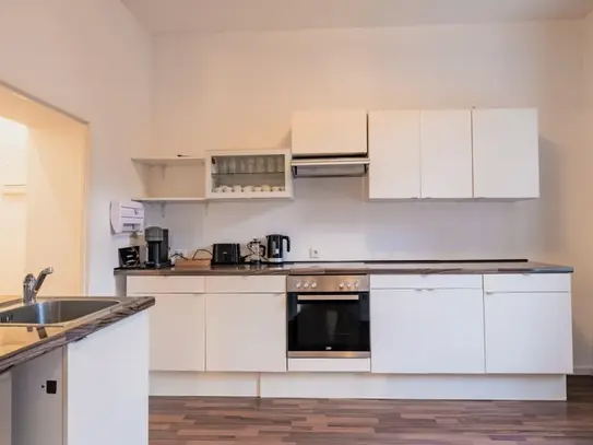 Cosy double bedroom in a 2-bedroom apartment, near Frankfurt University of Applied Sciences