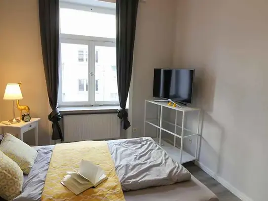 Comfy single bedroom near Frankfurt am Main West station