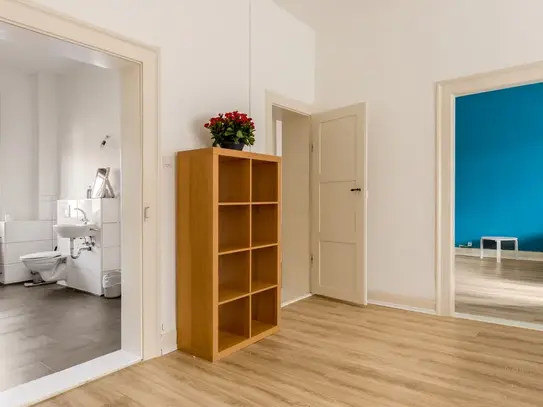 Traumhaftes Altbau-Apartment - komplett neu renoviert